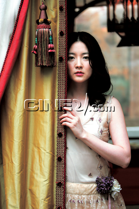 LEE YOUNG AE P0000029_cov51102